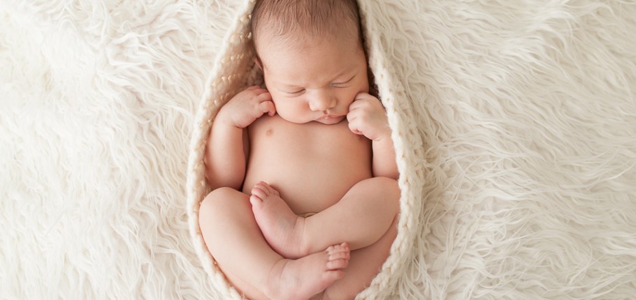 Newborn Cuteness – North York, Toronto Baby Photography